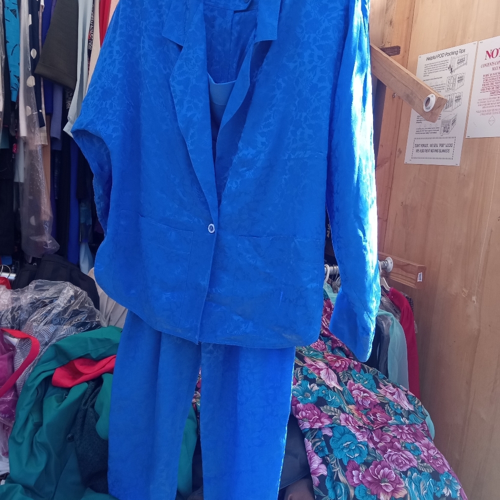 Blue 3 piece polyester